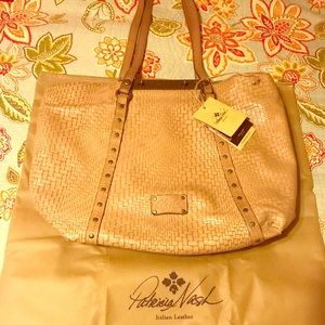 Patricia Nash woven leather handbag. Tote